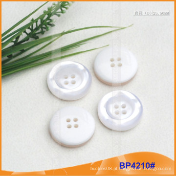 Botão de poliéster / botão de plástico / botão de camisa de resina para Brasão BP4210